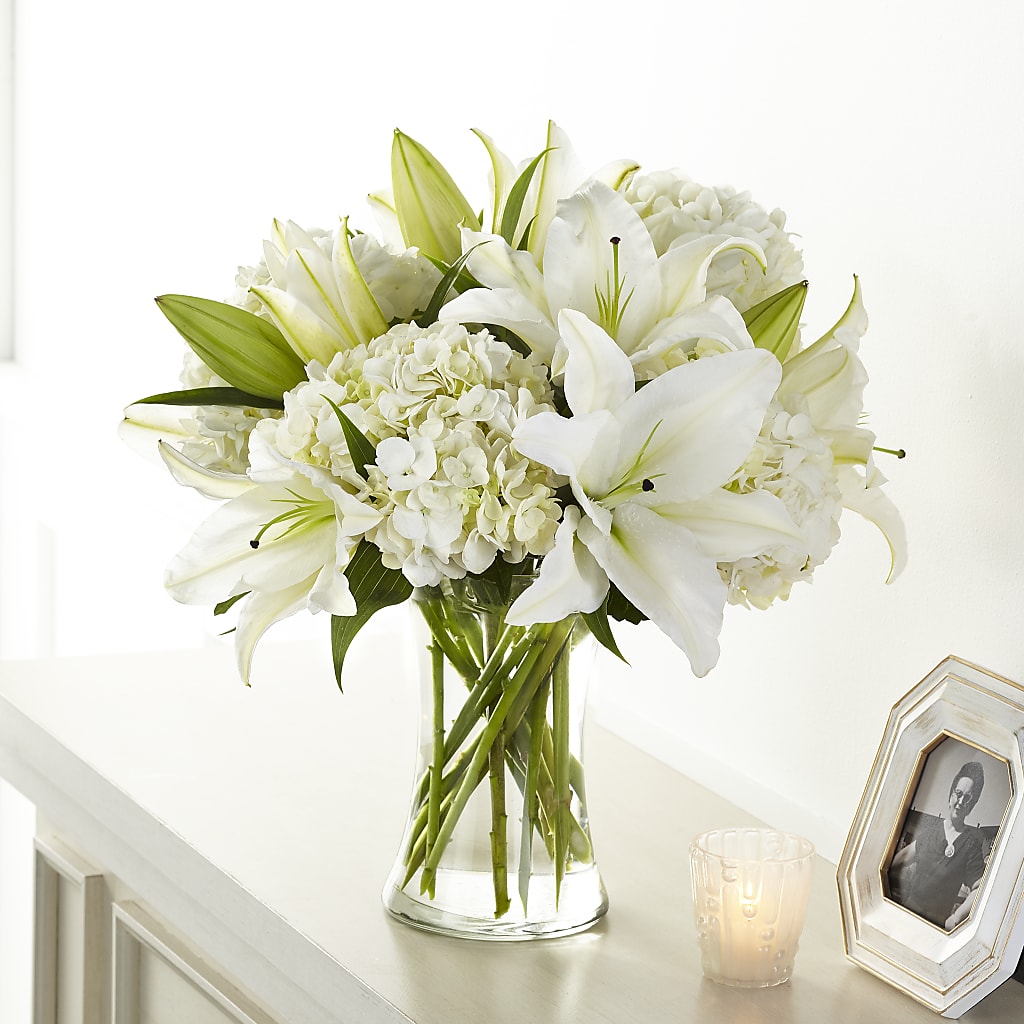 Compassionate Lily Bouquet – Fairfield Florist, Fairfield CT