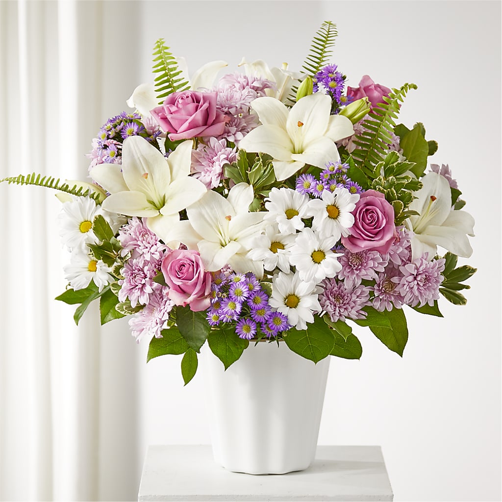 Warmest Thoughts Tabletop Basket – Fairfield Florist, Fairfield CT