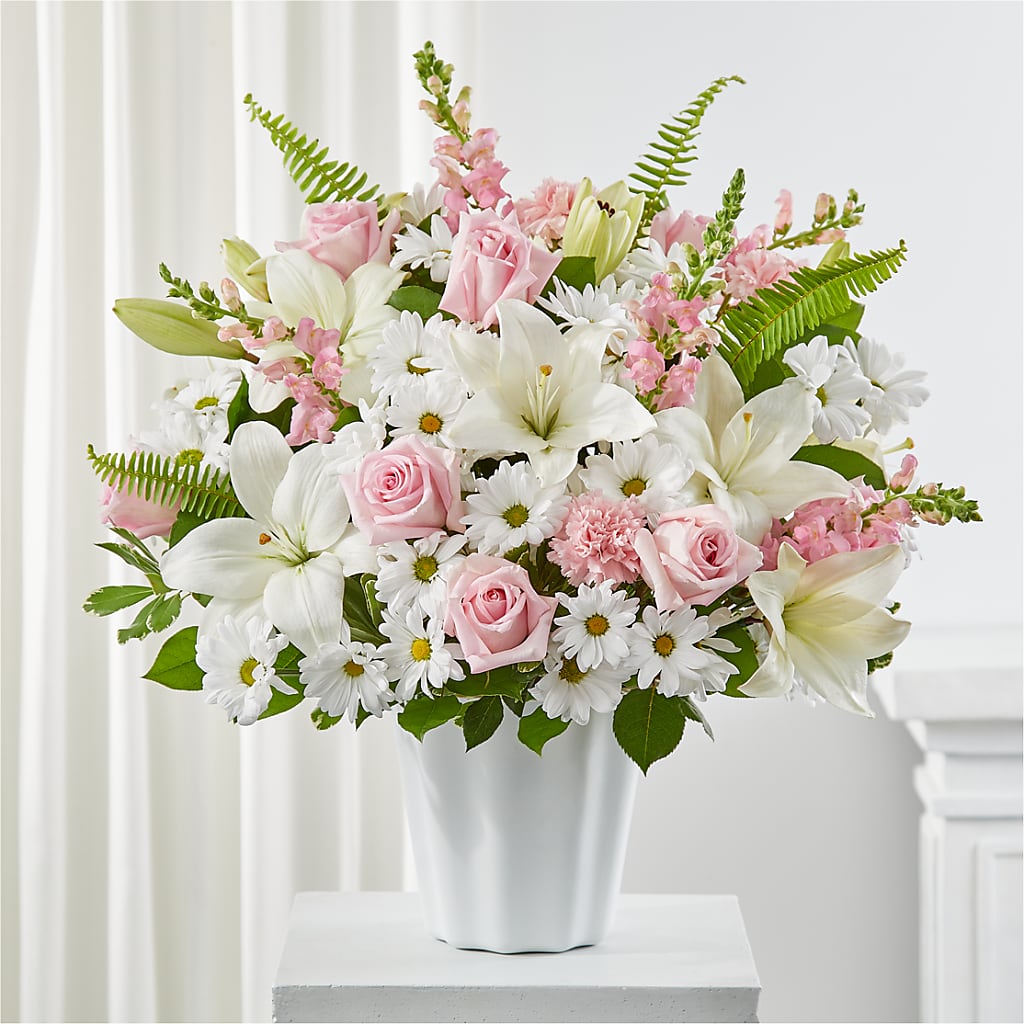 Soft Touch Tabletop Basket – Fairfield Florist, Fairfield CT