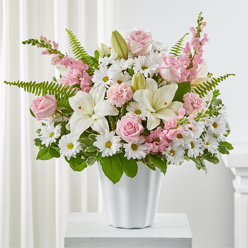 Soft Touch Tabletop Basket – Fairfield Florist, Fairfield CT