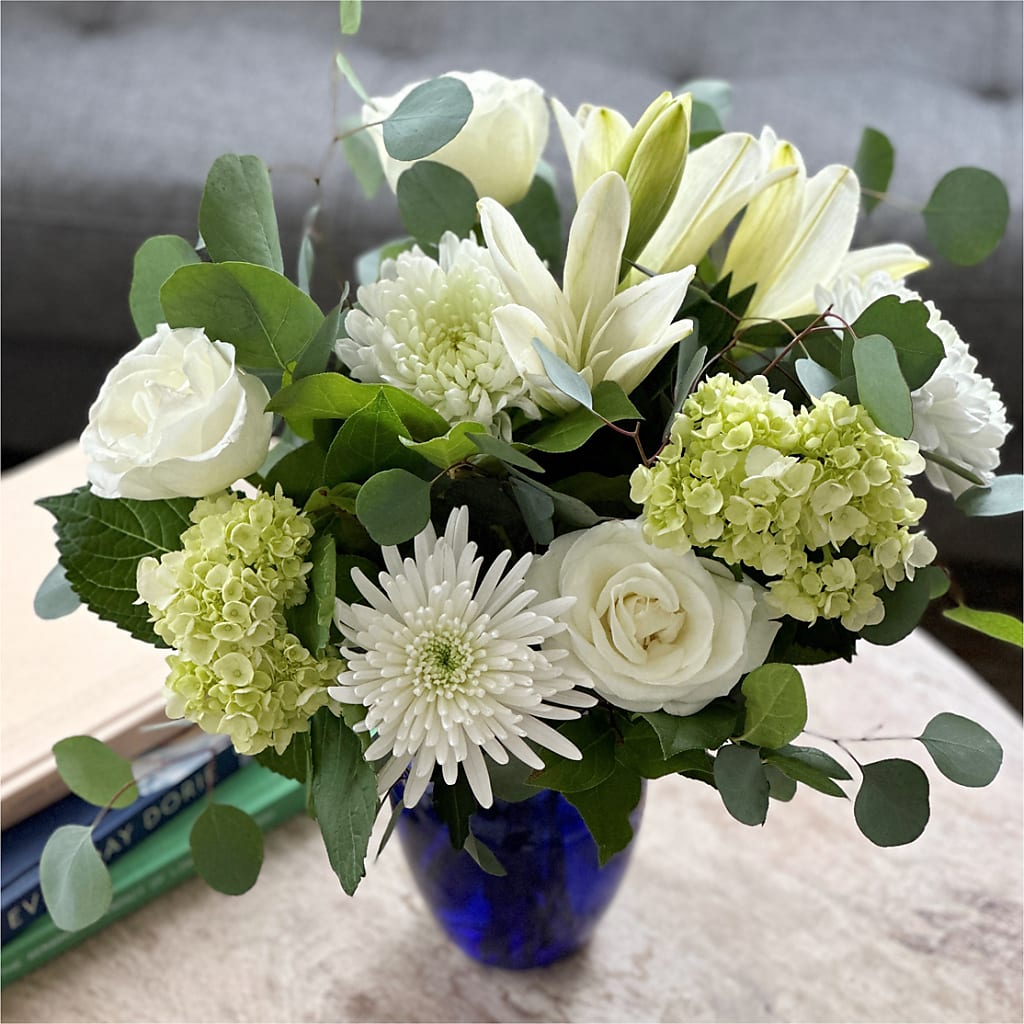 Snowy Dreams Bouquet –  Fairfield Florist, Fairfield CT